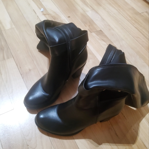 Boots - Picture 2 of 4